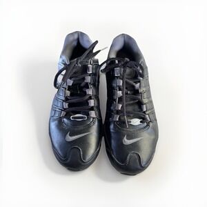Nike Shox Black Metallic Silver Low Top Sneakers‎ 488312-025 Sz 9 Sporty Casual